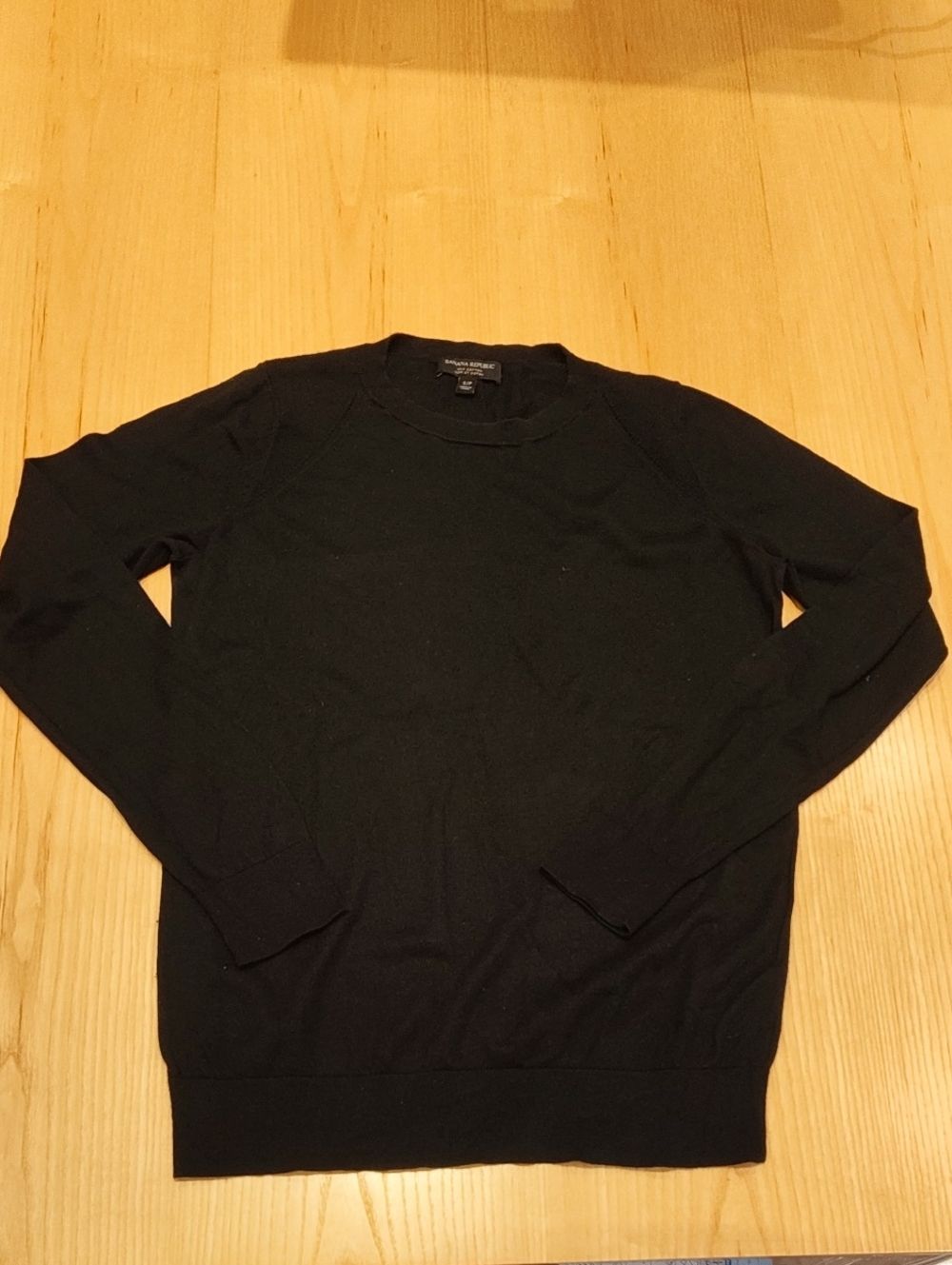 Banana Republic Black Crewneck Sweater - Women's